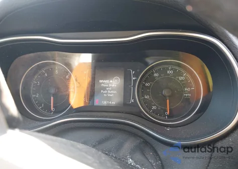 2019 Jeep Cherokee Latitude Plus Fwd z USA, uszkodzony, nr VIN 1C4PJLLB8KD202039